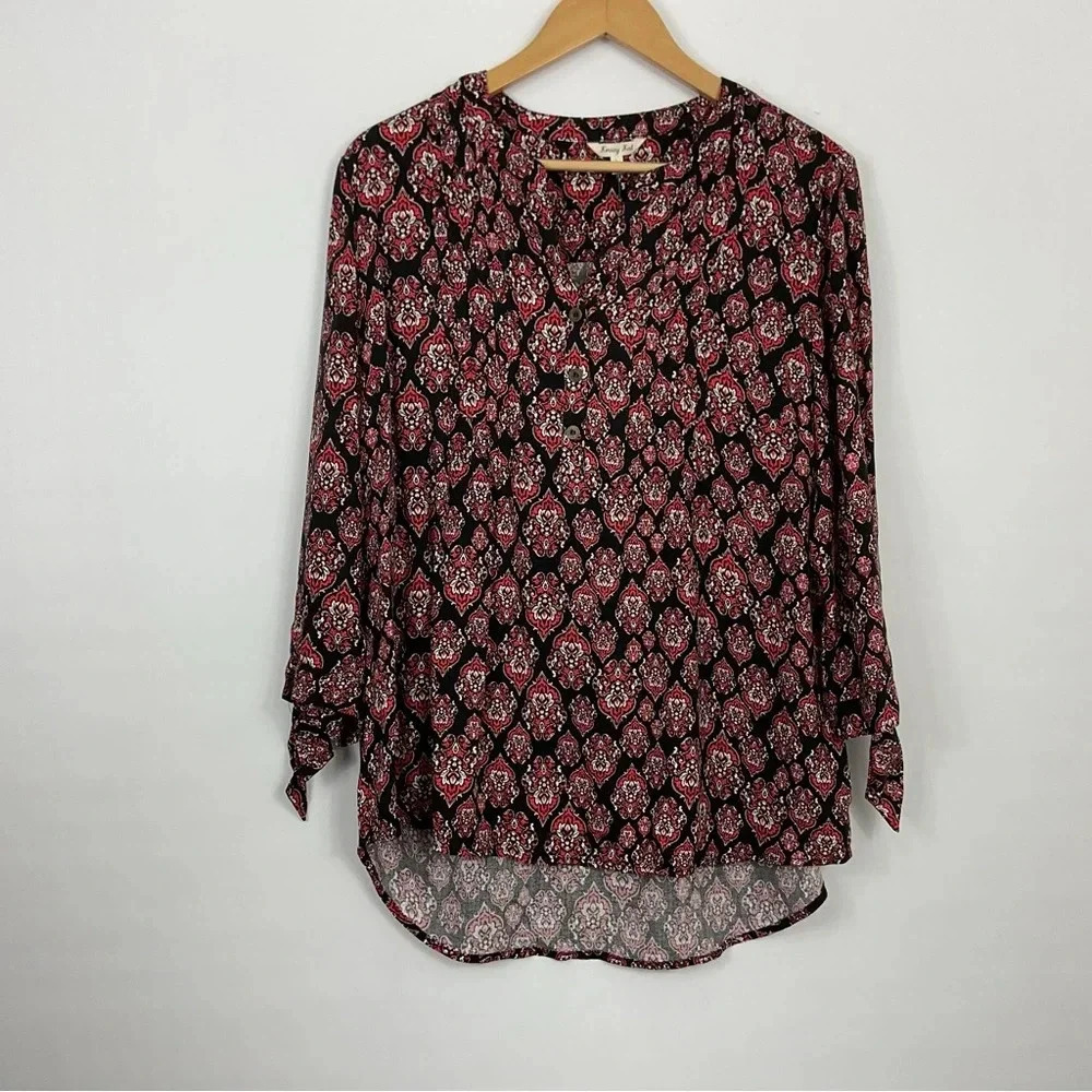 Krazy Kat V Neck 3/4 Tie Sleeve Blouse Size Large